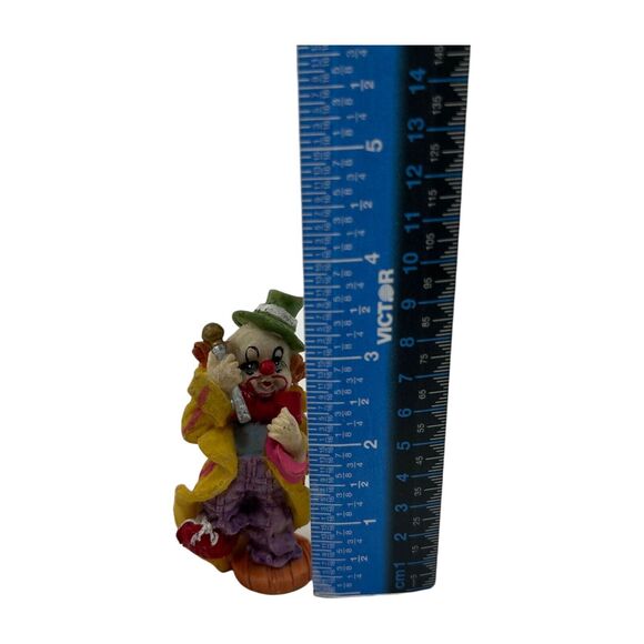 Hand-Painted Resin Clown Figurine Holding Microphone 3.5" Tall Artist Performer - Picture 11 of 12